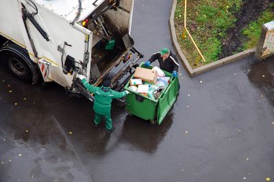 Garage Junk Hauling in Sacramento, CA